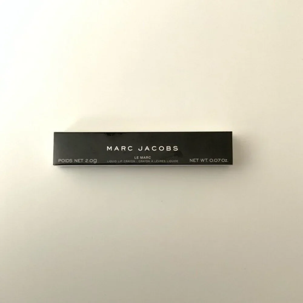 Marc Jacobs Le Marc How Rouge Liquid Lip Crayon Matte Red